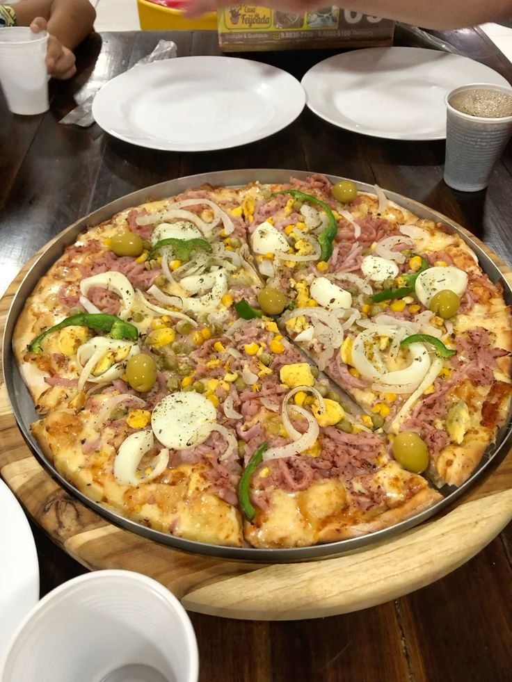 Pizza M portuguesa