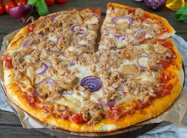 Pizza M Atum